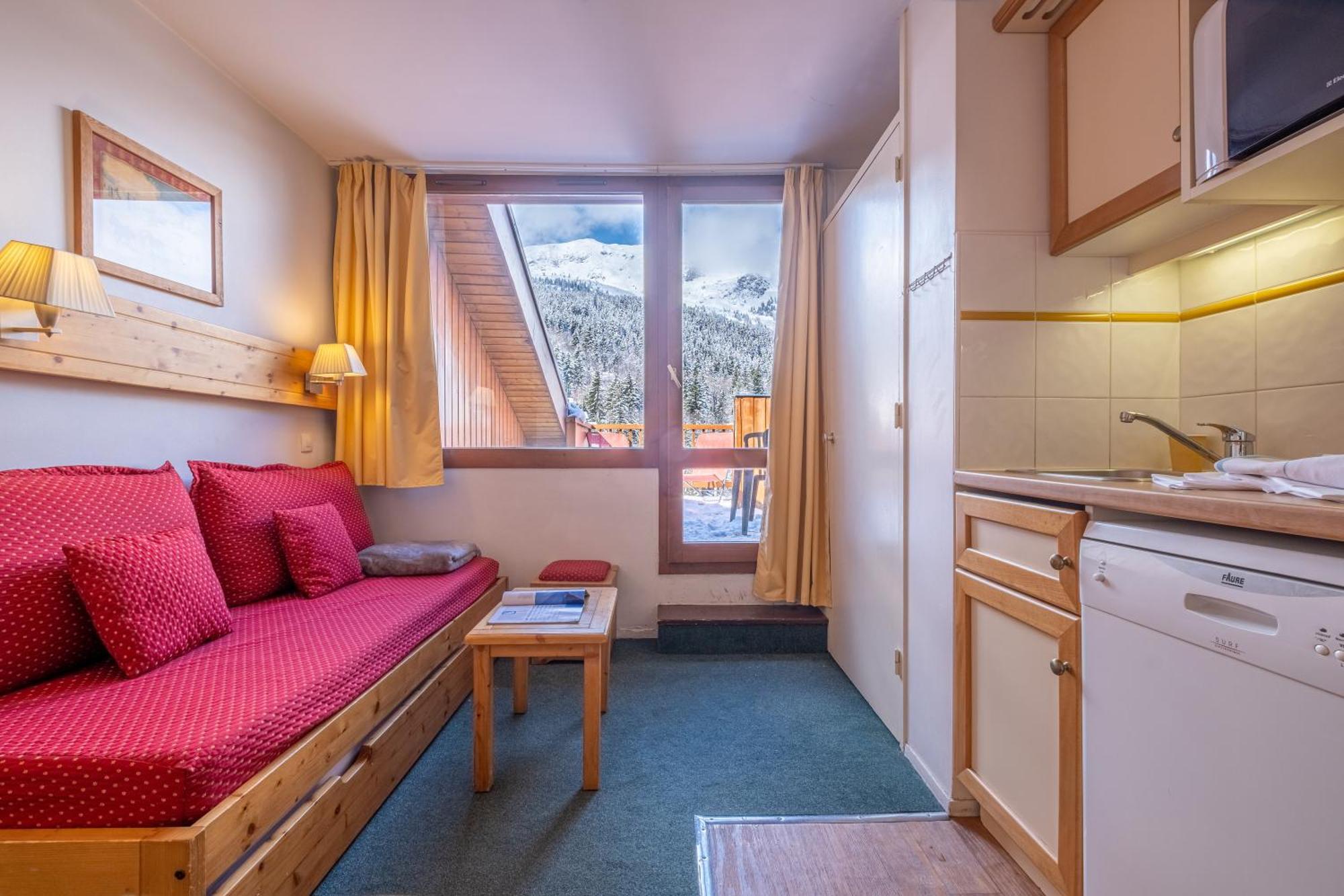 Residence Pierre & Vacances Le Peillon 美贝尔 外观 照片
