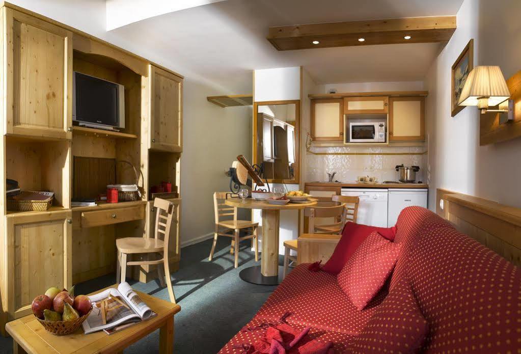 Residence Pierre & Vacances Le Peillon 美贝尔 外观 照片